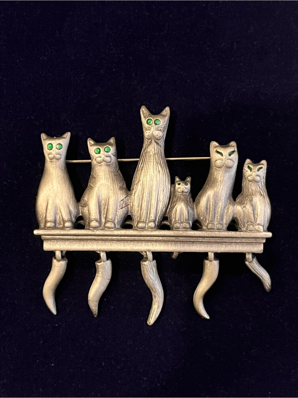 Vintage AJC Pewter Tone Cat Family Figural Dangle Tail Brooch Pin